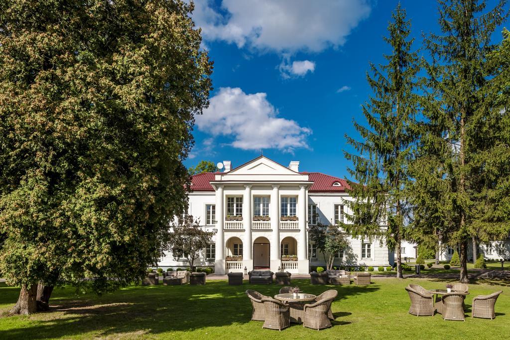 Palac Zegrzynski Zegrze Exterior photo